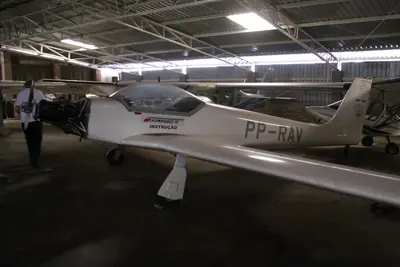 Aeromot - Industria Mecanico Amt-100