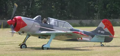 Aerostar Yak-52