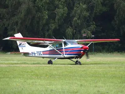 Cessna 182R