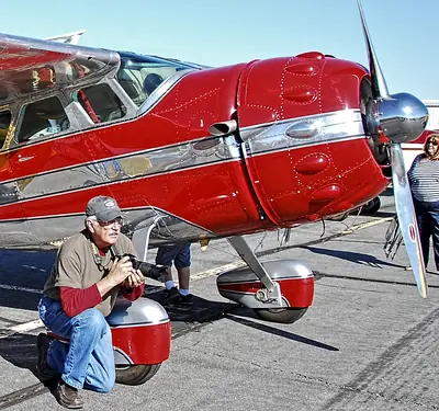 Cessna 195