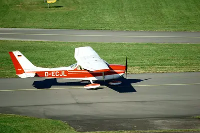 Cessna F172H