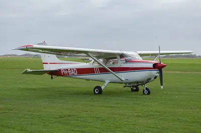 Cessna F172M