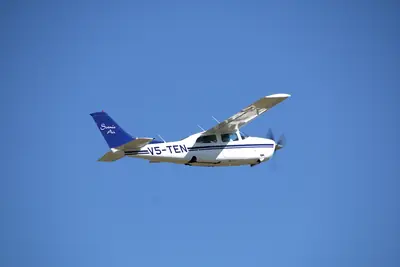 Cessna T210