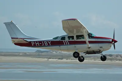 Cessna U206F