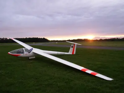 DG Flugzeugbau DG-100