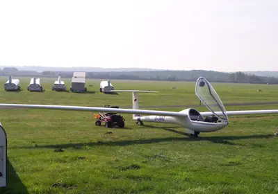DG Flugzeugbau DG-100