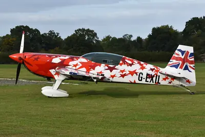 Extra-Flugzeugbau 300/S