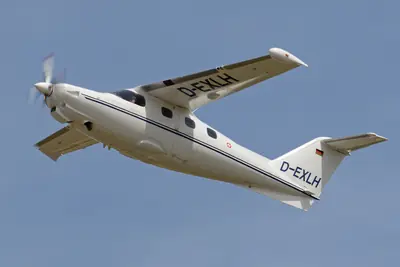 Extra-Flugzeugbau EA-400