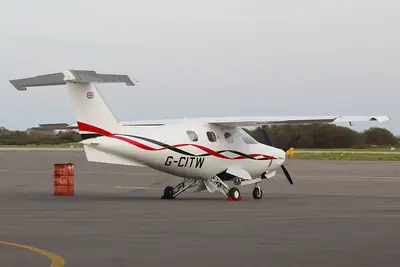Extra-Flugzeugbau EA-400