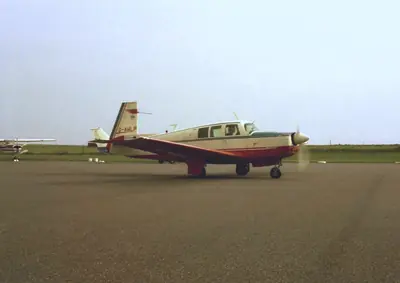 Mooney M-20F Executive