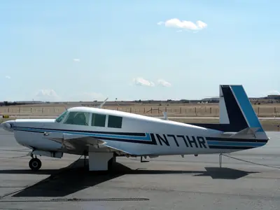 Mooney M-20F Executive