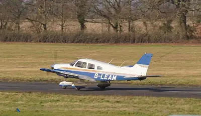Piper PA-28-235