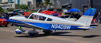 Piper PA-28-235