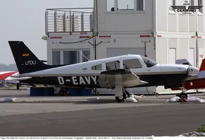 Piper PA-28R-201