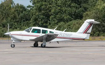 Piper PA-28RT-201T