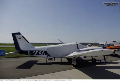 Piper PA-34-220T