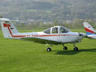 Piper PA-38 Tomahawk