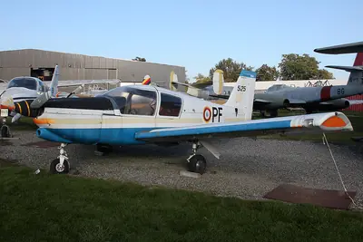 Robin HR-100 Tiara