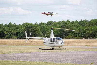 Robinson Helicopter R-44 Clipper