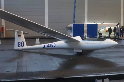 Schempp-Hirth Discus-2B