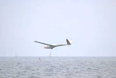 Start & Flug H101 "SALTO"