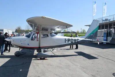 Vulcanair V1.0