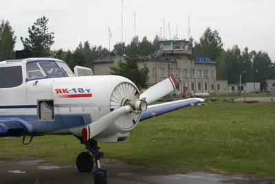 Yakovlev Yak-18T