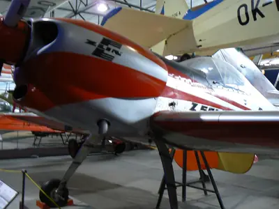 Zlin Z-50