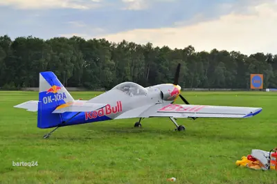 Zlin Z-50