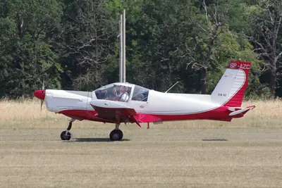 Zlin Z 142
