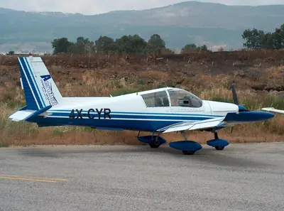 Zlin Z-143