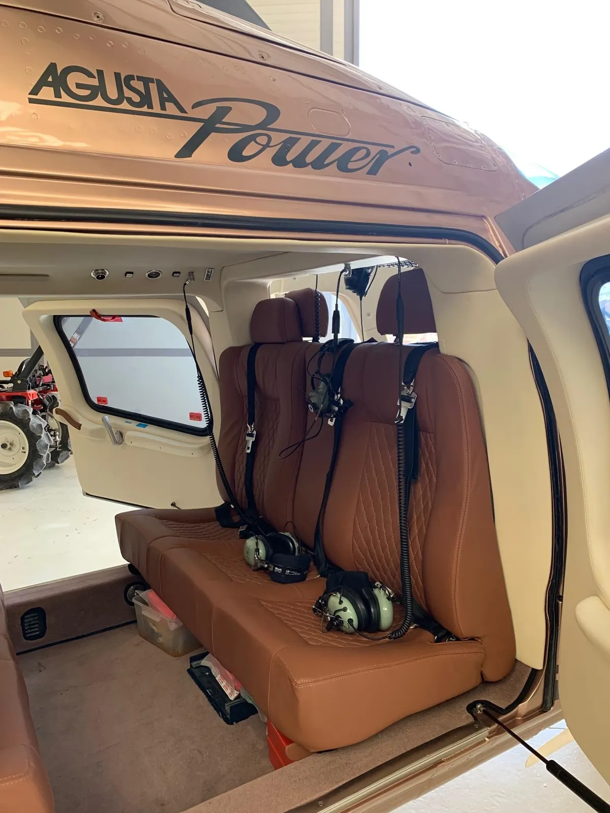 2001 Leonardo A109E, photo 5