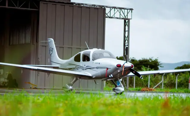 Cirrus SR22 G3 GTS – Year 2007 – 2,300 H.T.