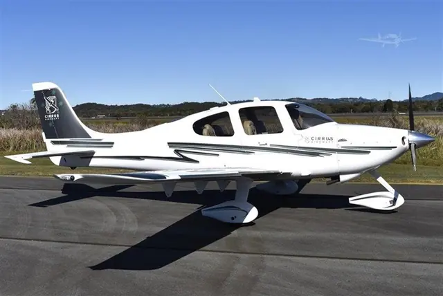 2002 Cirrus SR22