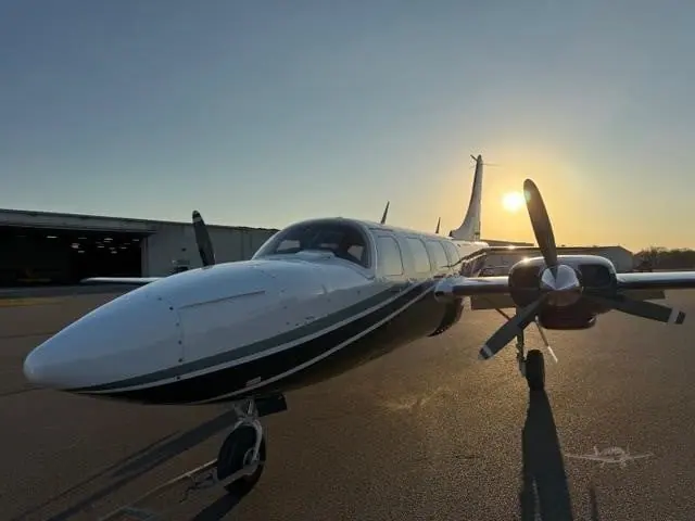1981 Aerostar 602P