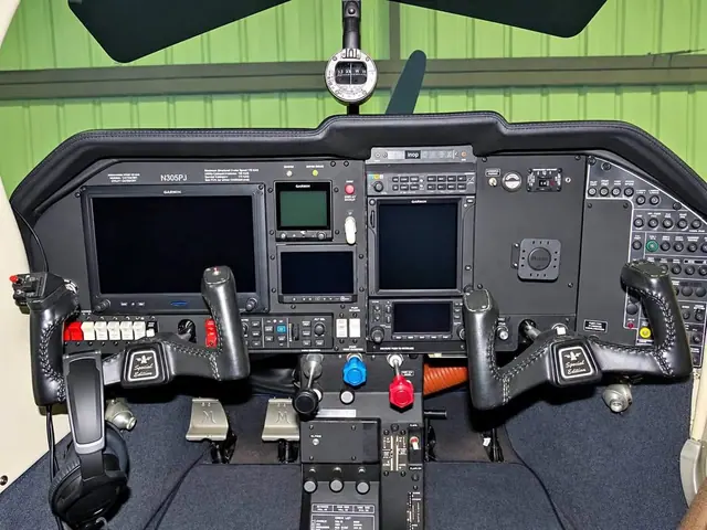 1986 Mooney M20K rocket