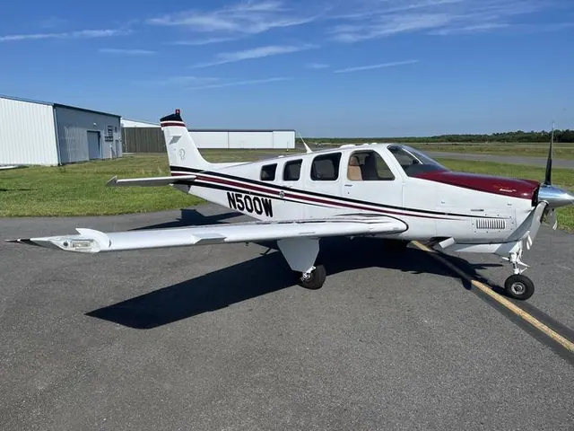 2005 Beechcraft G36 Bonanza