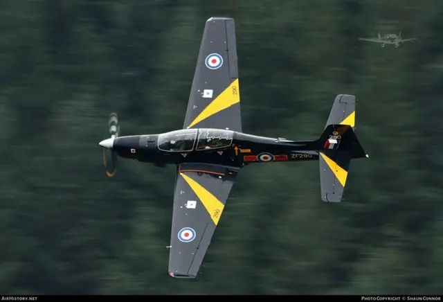 1990 Shorts Tucano MK1