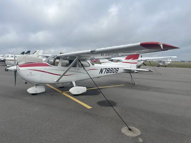 1977 Cessna 172K