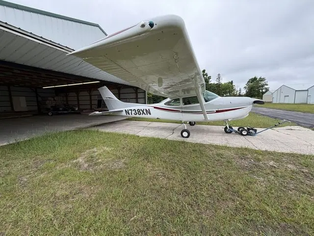 1979 Cessna TR182RG Skylane