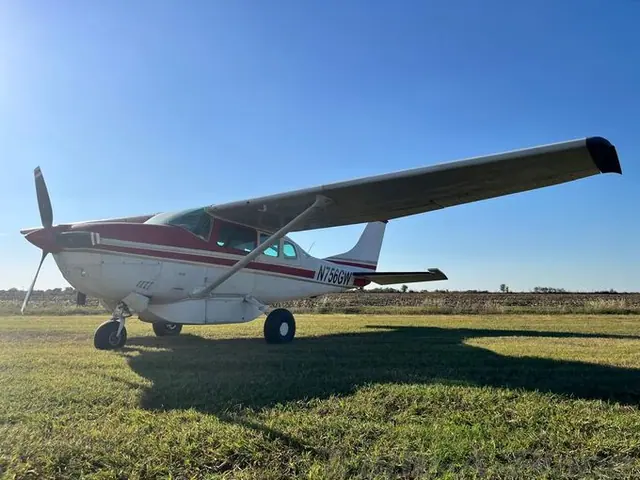 1977 Cessna TU206G