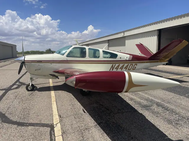 1976 Beechcraft V35B Bonanza