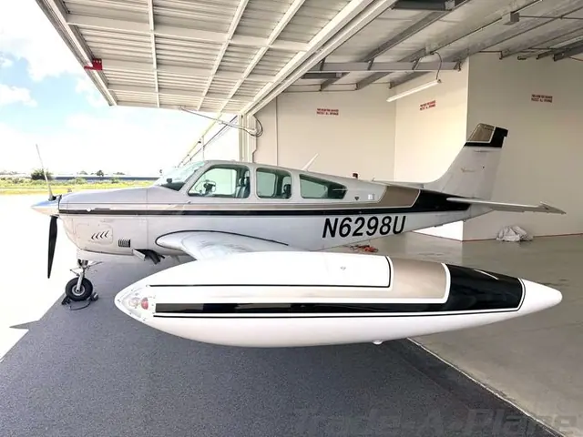 1982 Beechcraft F33A Bonanza
