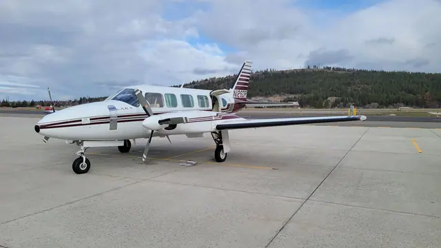 1974 Piper Navajo Chieftain PA-31-350 (N126DR)