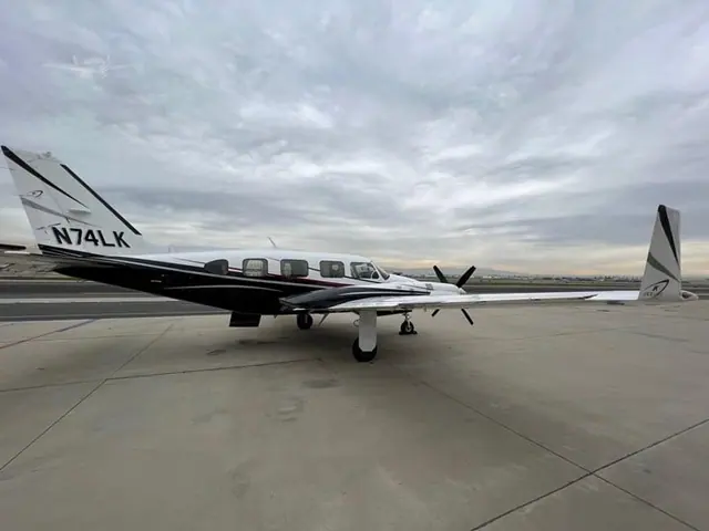 1980 Piper Navajo CR (N74LK)