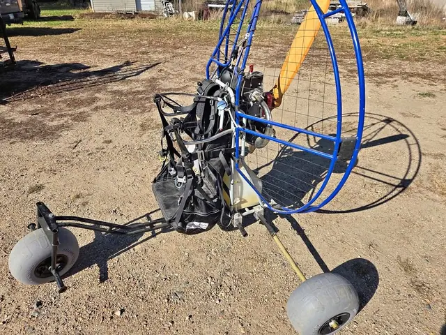 Paramotor / paraglider