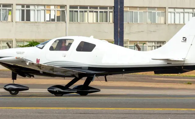 Cessna Columbia 400 LC4-550FG – Year 2007 – 900 Total Hours