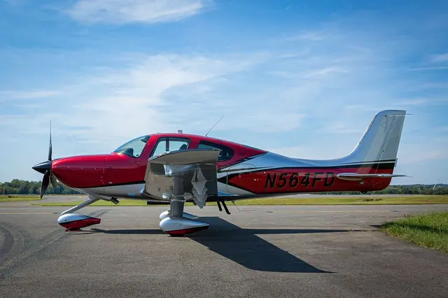 2025 Cirrus SR22-G7 GTS (N564FD)