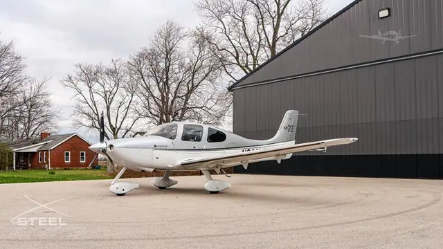 2010 Cirrus SR22-G3 (N814LT)