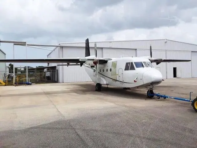 1984 Casa 212-200